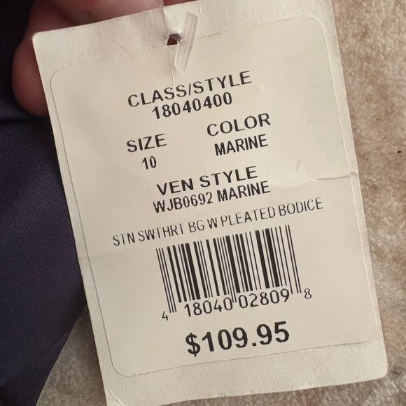 David's Bridal Junior Bridesmaid Elegant Navy Spaghetti Strap Dress Size 10 - Picture 5 of 5